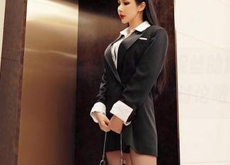 Feilin嗲囡囡 - 看Egg_尤妮丝的原图自拍，我们来个没头没尾的讨论吧！