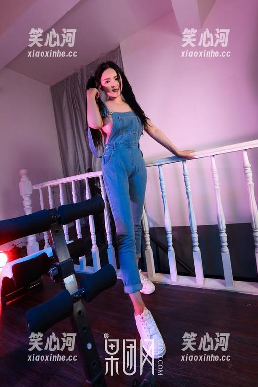 GIRLT果团网-梦心月 GIRLT果团网 - 眼镜写真,窥探“梦心月”的不同面貌随意切换
