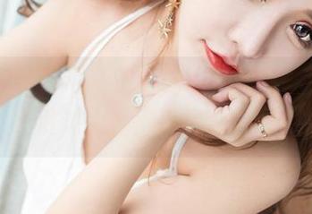 GIRLT果团网 - 王语纯的蕾丝写真，福利力度过大，得小心心脏哦。