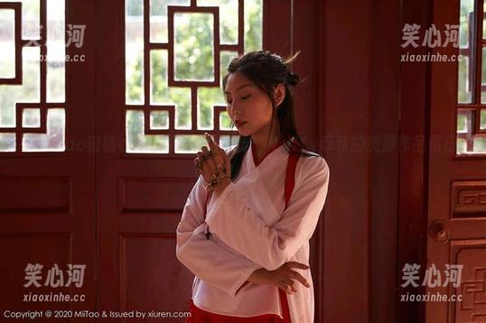 MiiTao蜜桃社 - 叮咚！新鲜出炉，Luffy菲菲的美脚作品供应精选