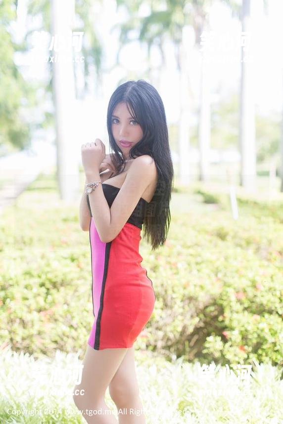 TGOD推女神 - 天台的空气里飘着梦娜Vanessa的气息，这组图片资源，随便放着就能养眼。
