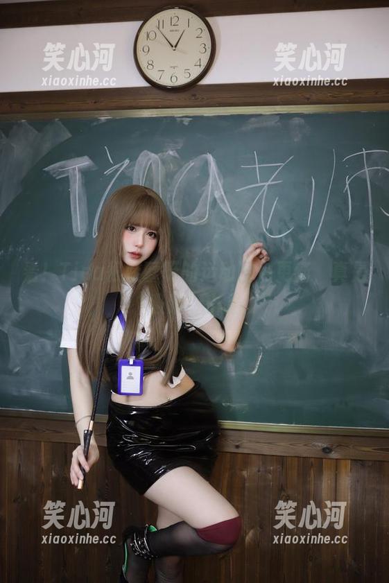 看！Tina很妖孽呀的运动图包更新，真是“吸睛”十足。