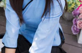 UGirls尤果网 - 温鈊怡的白衬衫精选：我发现，这衬衫比我家那只猫还会吸引眼球，甚至连她也开始嫉妒了。