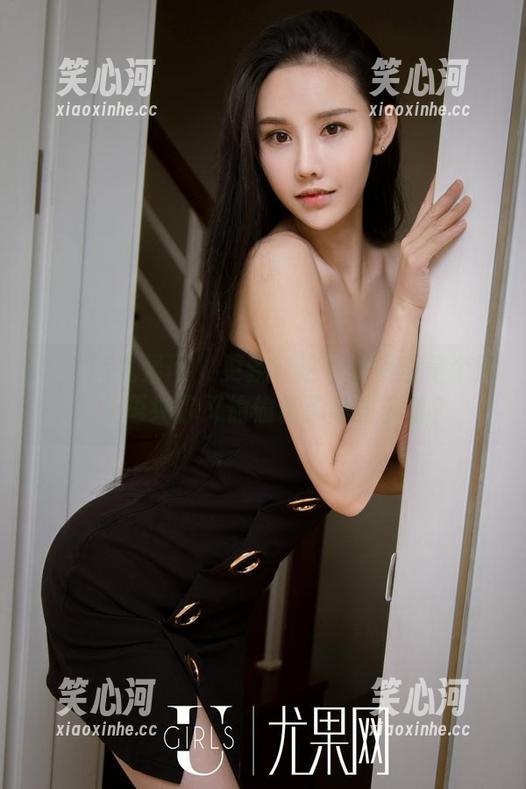 UGirls尤果网 - 更新！这次的镂空是个迷，王语纯你又偷偷藏了哪些玄机？