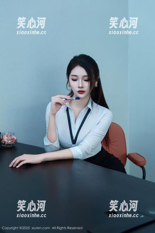 Xiuren秀人网 - 小心，Lovely璐璐的黑色作品会让你对配色重新审视，谁说黑色不能很丰富？