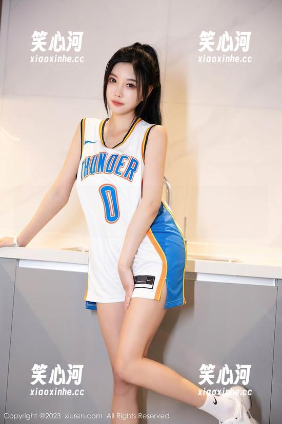 Xiuren秀人网 - 高清图库：女孩子的烦恼长得跟小薯条nienie一样？！
