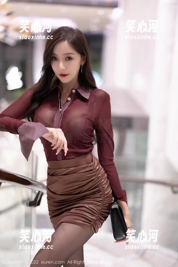 Xiuren秀人网 - 制服控看过来，徐莉芝Botty图片更新，算不算是“反叛”？