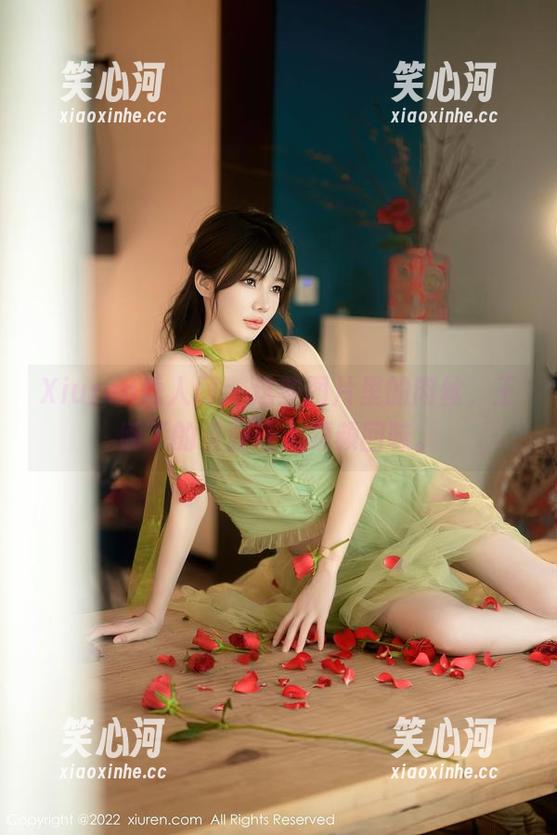 Xiuren秀人网 - 这些图片里的肉丝，王俪丁的资源让人频频回味。