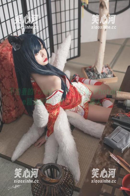 不怕羞的Yuna(윤아)–SAINTPhotolife精选原图，谁说阴影不迷人？