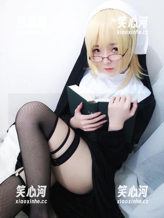 一小央泽 一小央泽私拍的清纯画风,这种灵动也太抓心了!