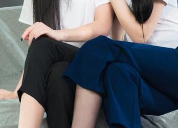 丽柜 - 怡萱的私拍，女孩其实也能当模特？
