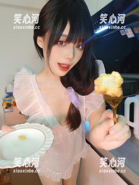 无圣光照耀下的九言，卯月桃子写真，像是一场糖果派对！