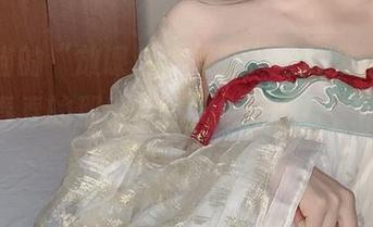 倦倦喵的“放课后体操服”写真集，让人想起青春的那份懵懂，快来下载，带走你的怀旧！