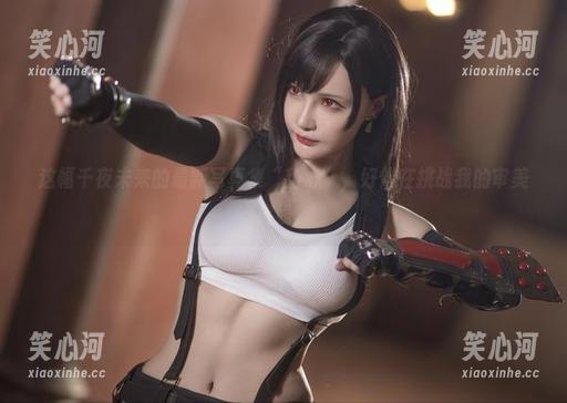 千夜未来 这幅千夜未来的最新写真集“甜心”,好像在挑战我的审美底线。