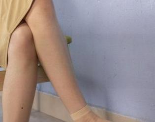 南国足艺 - 小雨的脚底红润修长合集：漫长而隐晦的美，身心皆醉。