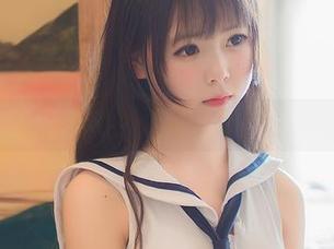 向小圆的兔女郎cos，下载时小心别被电到哦！