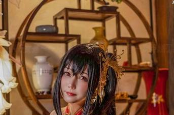 咔喵KANEKO女孩——没错，她的cos套图再一次点燃了我的好奇心！