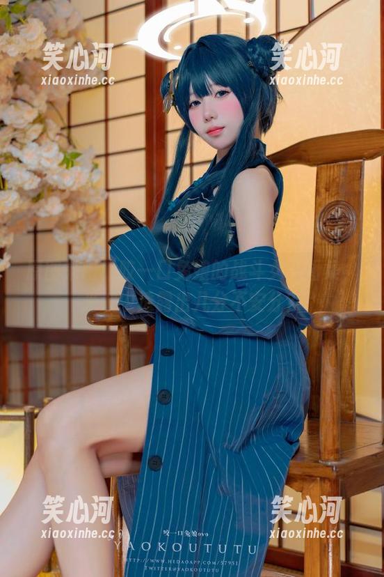 原图来啦！咬一口兔娘的战斗女仆图集，光波中透露出几分不安分？