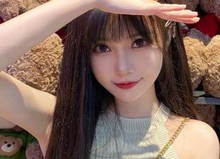 在线晒图？天台上的大肉丸Amiee完全不怕晕！