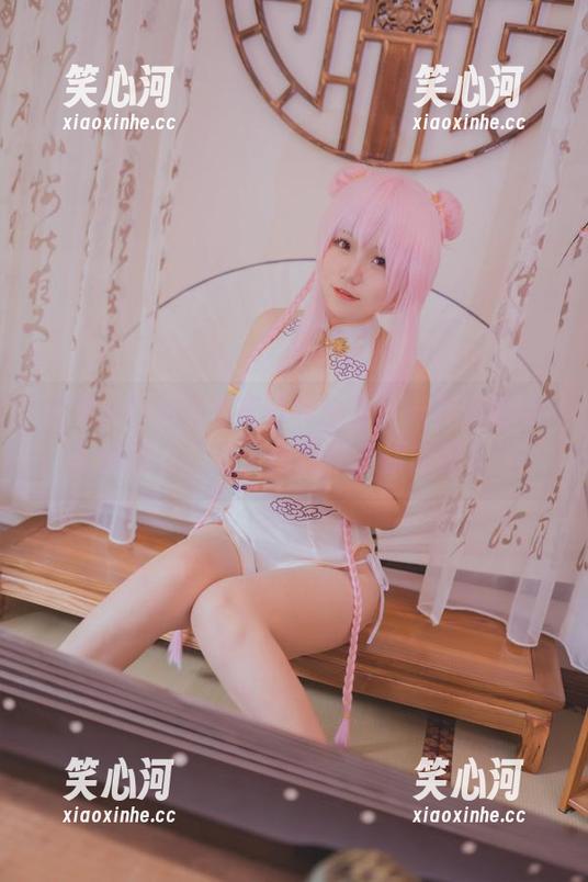宅夏yoko 宅夏yoko的毛衣写真合集:一件件都让人想问,“为了显瘦还挺拼的呢?”