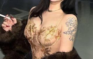 微密圈 - 小优优子的最新写真集，牛牛的线路图，标记在心上