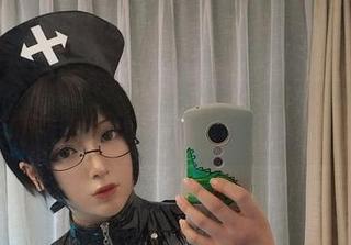看小容仔咕咕咕w的黑色写真，暗黑料理的新选择？一块儿来尝尝吧！