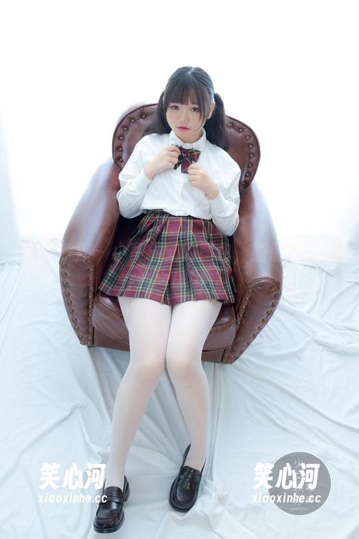 少女秩序 - 小葵最新的图包，剧情？就像在拼字谜游戏。