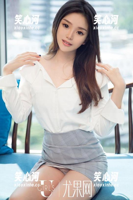 尤果网 - 这一双棉袜，李颜儿你是在秀腿还是在推荐袜子？