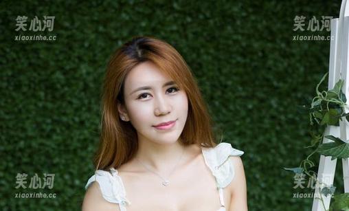 尤物馆 - 这波nova李雅毛衣私拍，我觉得不需要任何滤镜，真实就是如此动人。