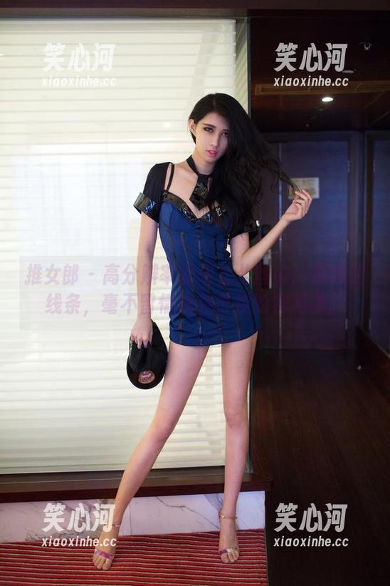 推女郎 - 高分辨率的胡允儿丝袜：缠绕的线条，毫不留情地袭击我的视网膜。
