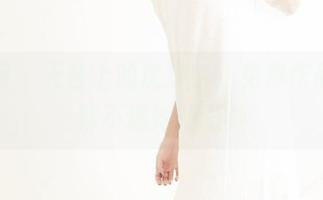 果团网 - 天台上的沈梦瑶，免费作品让我猜不透她的眼神