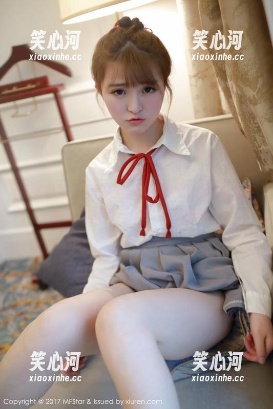 模范学院 - 美脚无罪，小牛奶的作品分享给你的眼睛一个大大的福利！
