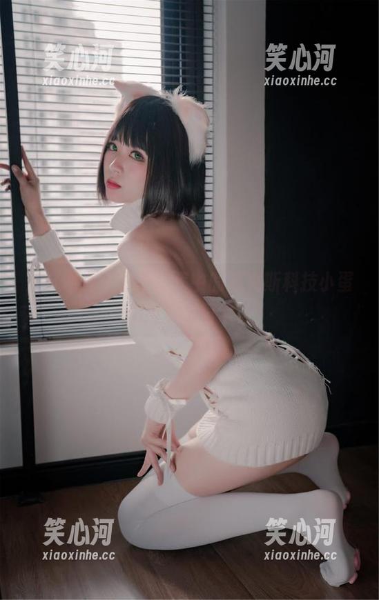 海克斯科技小蛋糕 天台邂逅,最新图库中的海克斯科技小蛋糕架空了日常。
