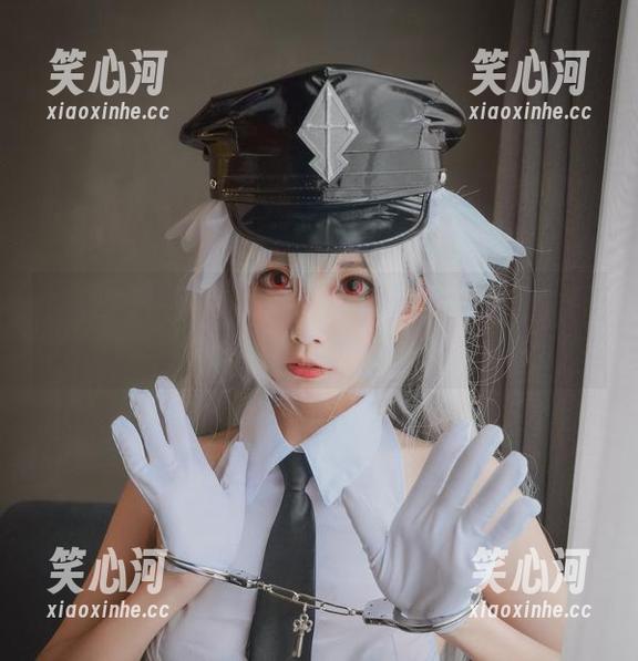 谁说黑色不鲜艳？清颜颜子的作品等你来下载！