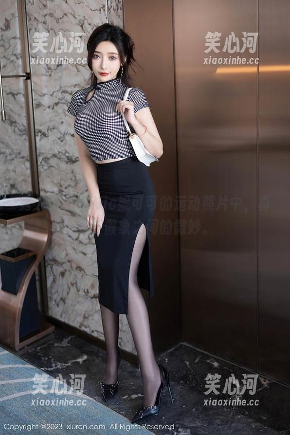 秀人网 - 在Nic妮可可的运动照片中，真实与假象之间的微妙。