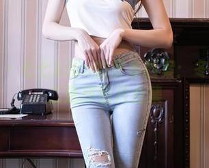 秀人网 - 七七kiko的皮衣档案：冬天的不二选择图片合集