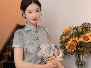 秀人网 - 满脑子都是千夜未来的修女写真，下载好像是想窥探点什么，哈哈！
