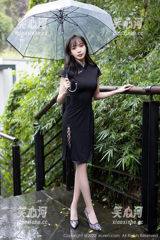 秀人网 - 周慕汐fairy最新泳池图，爱上‘水中咖啡’的我有点懵！