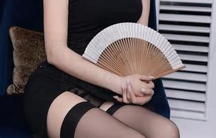 秀人网 - 当美图碰上日常：慧敏Vivi的趣味挑战时间