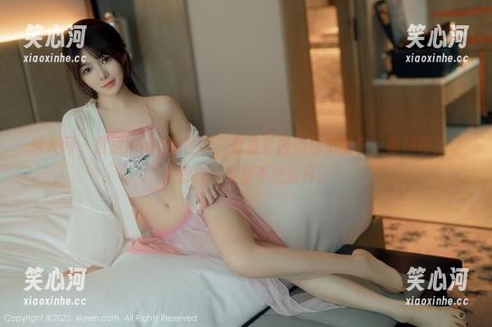 秀人网 - 智恩baby的世界，重重叠叠的秘密图包，像拼图，让人想找线索却不想拆开。