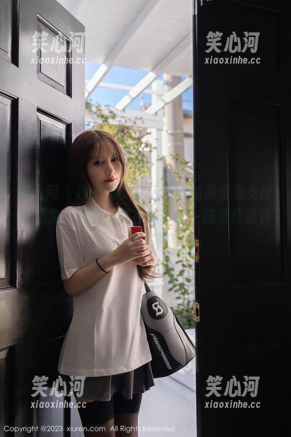 秀人网 - 观看林文文yooki的高清兔女郎作品集，我的脑袋在想，那一抹酒红能保持多久呢？