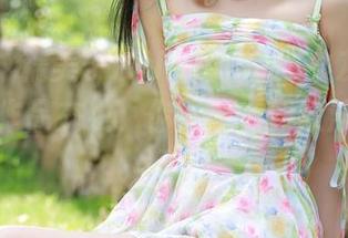 秀人网 - 糯美子MINIbabe的女友特辑，图片和作品交织，你能感觉到浓浓的爱情吗？