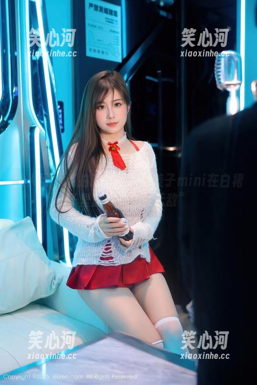 秀人网 - 私拍时刻：看糯美子mini在白裙子里施展“优雅无敌”