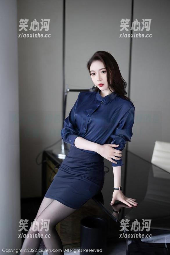 秀人网 - 图包：言沫化身厨娘，搅拌的是情感，隐秘的情怀在这里撒欢儿！