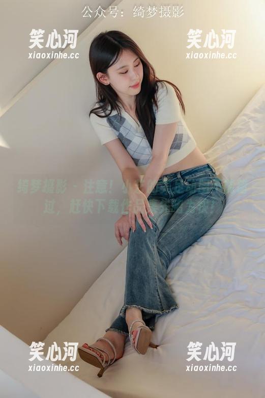 绮梦摄影 - 注意！小艺的美足动图不能错过，赶快下载作品集先睹为快！