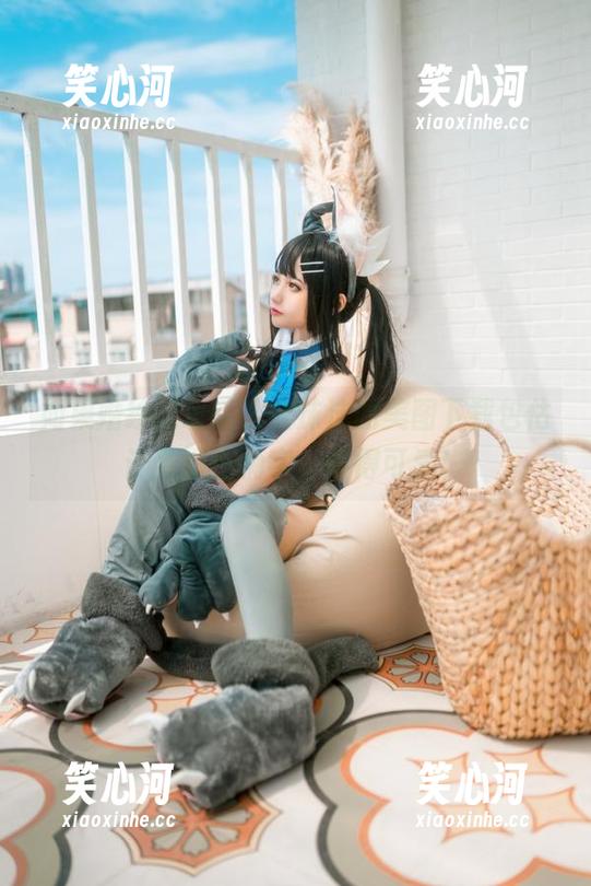 如果婚纱能说话，蠢沫沫的美图下载包估计要飘出俩字：傻得可爱！