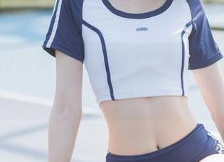 许岚LAN的制服美图：这不是穿衣，是开挂吧？