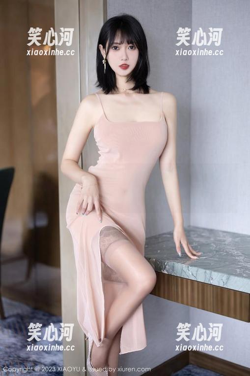 语画界 - 王馨瑶yanni与白衬衫的图集：不信你看，转身就能引发的小骚动。