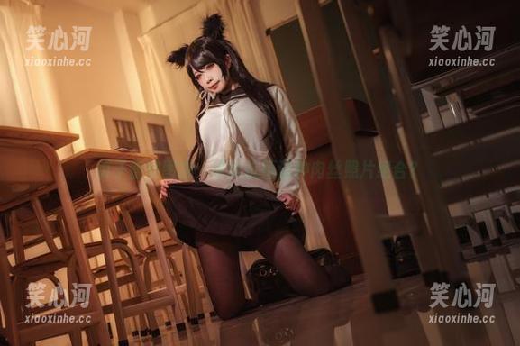 贞子蜜桃图集：谁能抗拒这种肉丝照片组合？