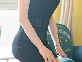青豆客 - 当杨漫妮遇上肉丝，最新图册来啦，快来瞧瞧，嘿嘿